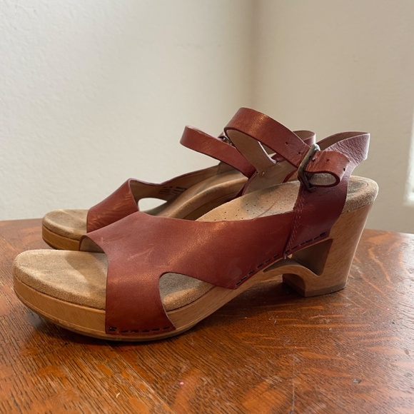 Dansko Clog Sandal Tan Size 39 - Picture 1 of 7